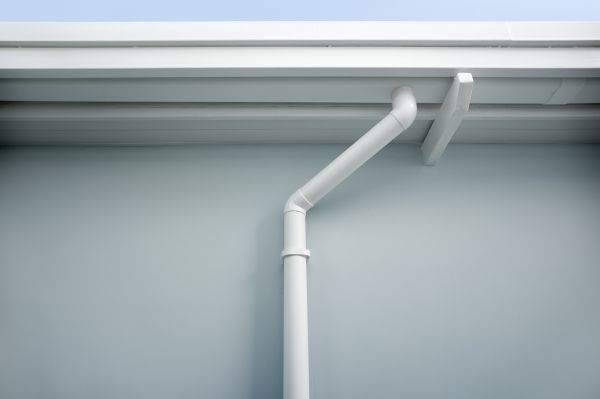 Downspout Unclogging in Powder Springs